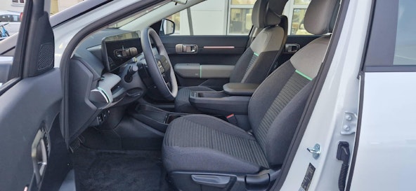 Vehicle image 3 Vehicle image 3