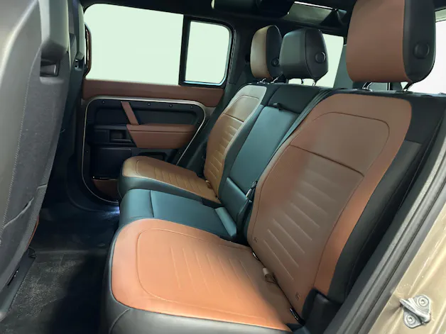 Land Rover Defender 110 4.4 V8 Octa