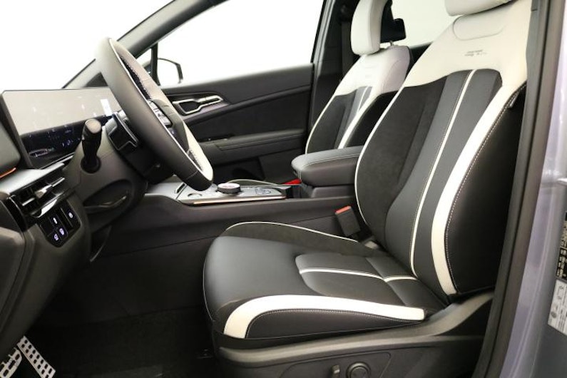 Vehicle image KIA SPORTAGE