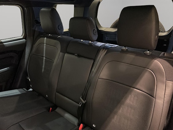 Vehicle image 10 Vehicle image 10