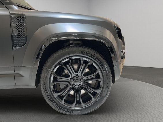 Vehicle image 6 Vehicle image 6