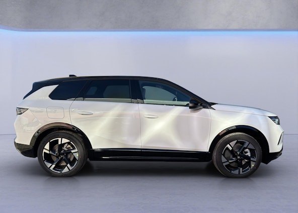 Vehicle image 6 Vehicle image 6