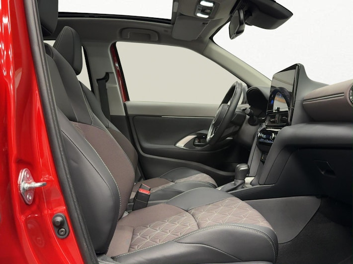 Vehicle image TOYOTA YARIS CROSS