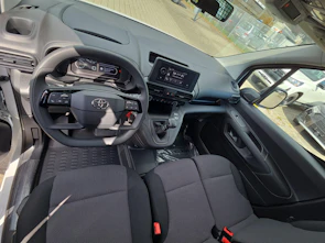 Fahrzeugbild TOYOTA PROACE CITY Van L2 1.2 Active