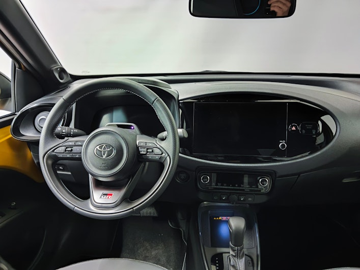 Vehicle image TOYOTA AYGO X