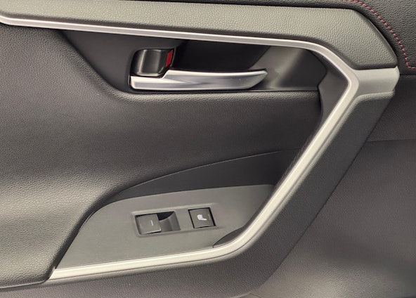 Vehicle image 17 Vehicle image 17