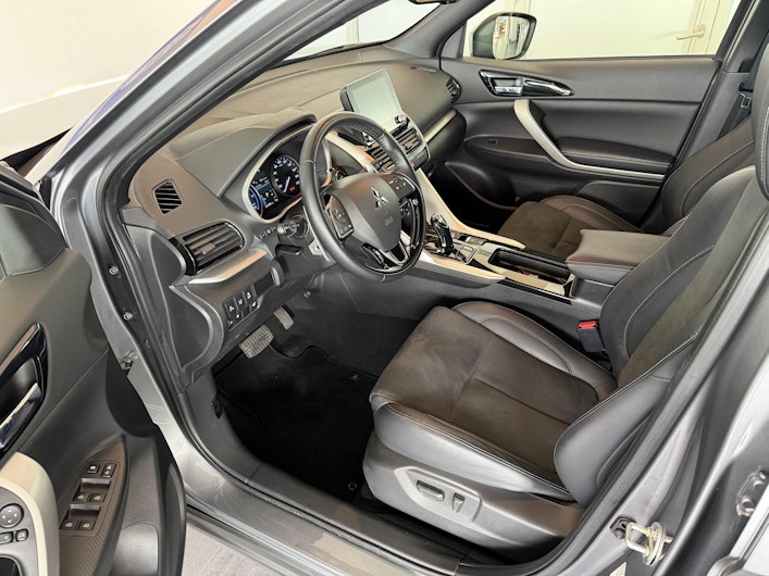 Vehicle image MITSUBISHI ECLIPSE CROSS