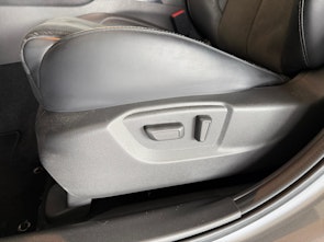 Vehicle image MITSUBISHI Eclipse Cross 2.4 PHEV Style Business 4x4