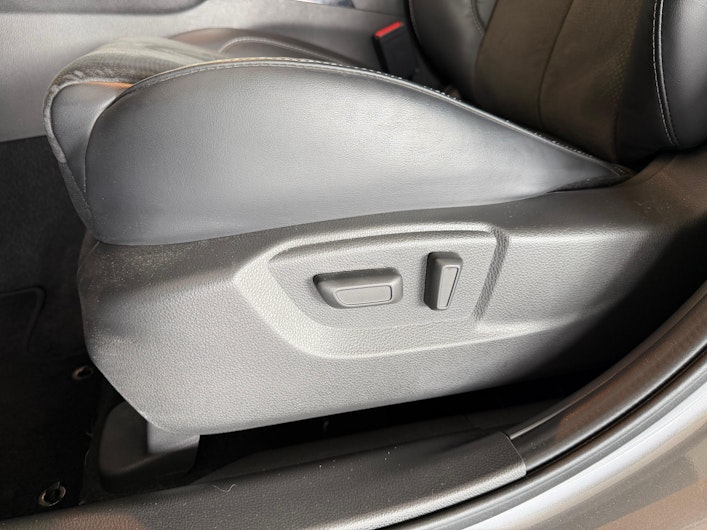 Vehicle image MITSUBISHI ECLIPSE CROSS