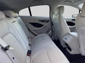 Vehicle image JAGUAR I-Pace EV400 HSE AWD