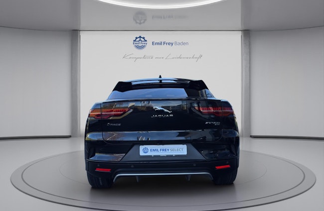 Vehicle image 4 Vehicle image 4