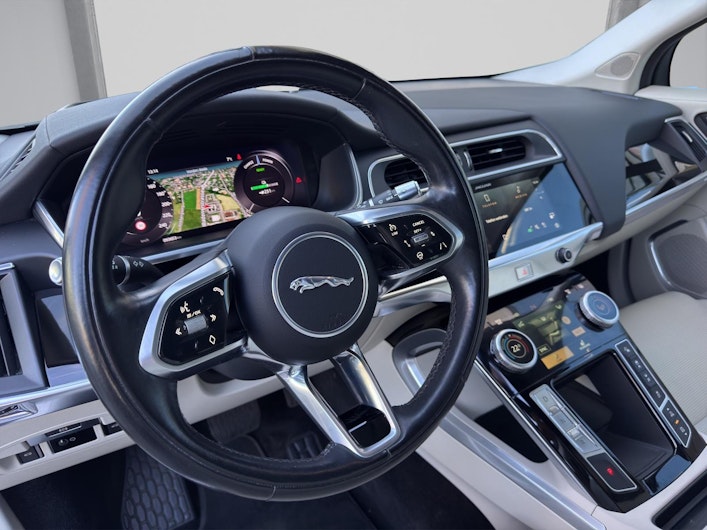 Vehicle image JAGUAR I-PACE