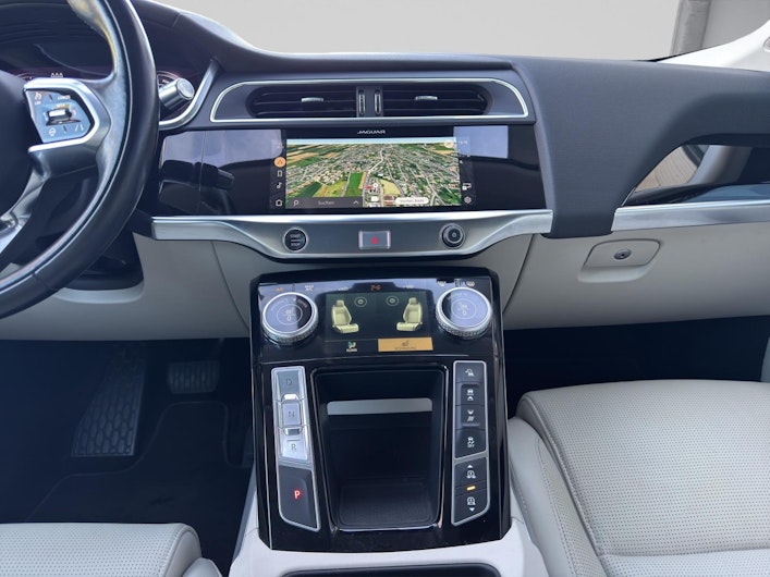 Vehicle image JAGUAR I-PACE
