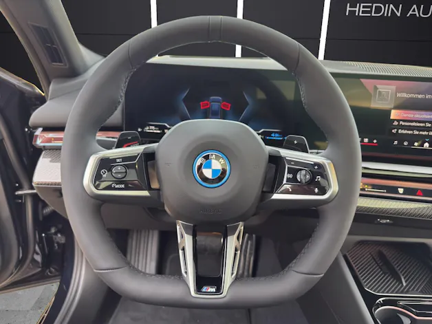 BMW 550e xDrive Touring