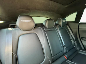 https://vehicle.imgix.net/4079669/815061b1-e9e5-4b8d-ba90-b81f9021af7c.jpg