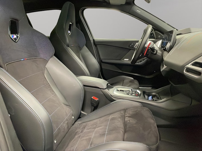 Vehicle image BMW 1 SERIES