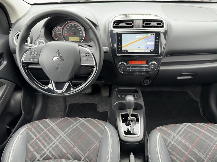 Vehicle image MITSUBISHI SPACE STAR