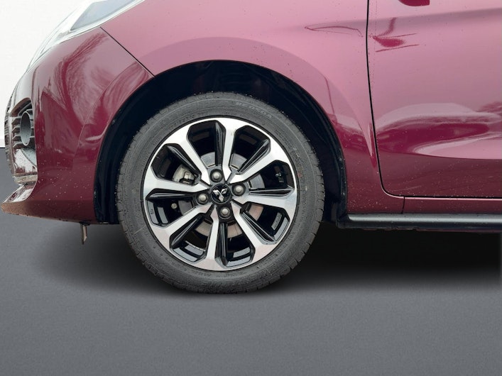 Vehicle image MITSUBISHI SPACE STAR