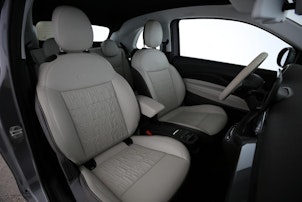 Vehicle image FIAT 500 Cabrio La Prima