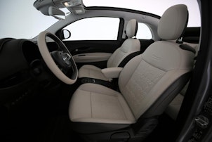 Vehicle image FIAT 500 Cabrio La Prima