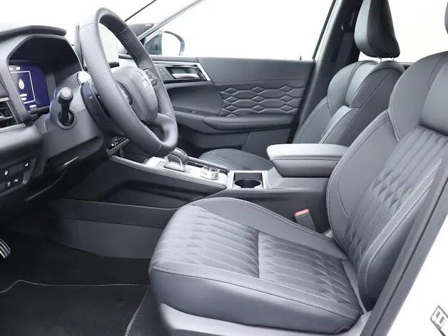 Mitsubishi Outlander 2.4 PHEV Instyle Blackline  4x4