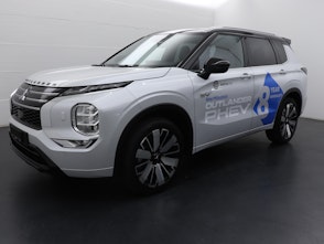 Vehicle image MITSUBISHI Outlander 2.4 PHEV Instyle Blackline  4x4