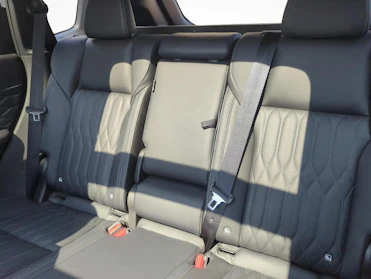MITSUBISHI OUTLANDER 10