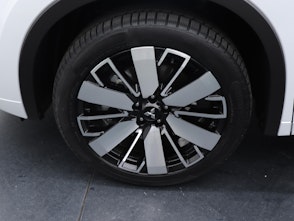 Vehicle image MITSUBISHI Outlander 2.4 PHEV Instyle Blackline  4x4