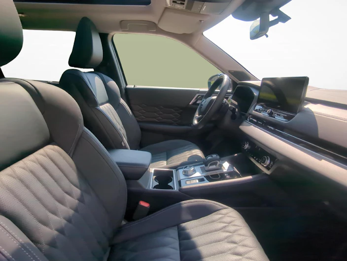 Fahrzeugbild MITSUBISHI OUTLANDER