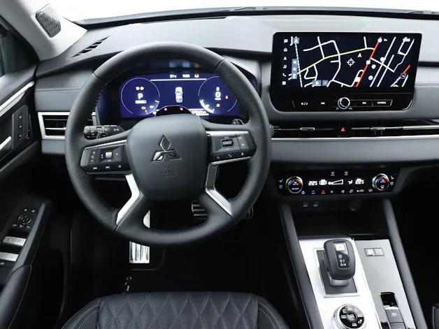 Mitsubishi Outlander 2.4 PHEV Instyle Blackline  4x4
