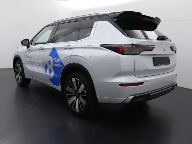 Mitsubishi Outlander 2.4 PHEV Instyle Blackline  4x4