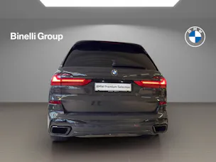 BMW X7 M50i