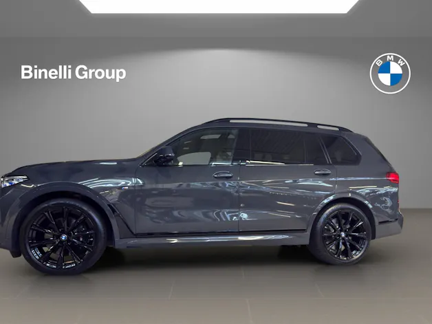 BMW X7 M50i