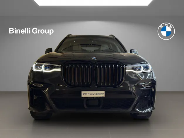 BMW X7 M50i
