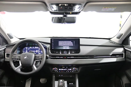 MITSUBISHI OUTLANDER 12