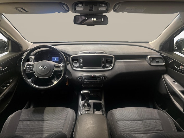 Vehicle image KIA SORENTO