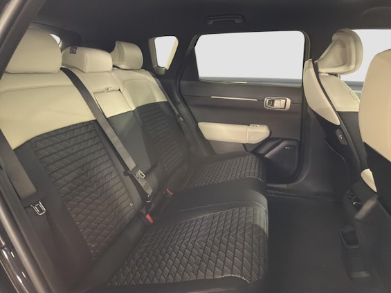 Vehicle image 11 Vehicle image 11