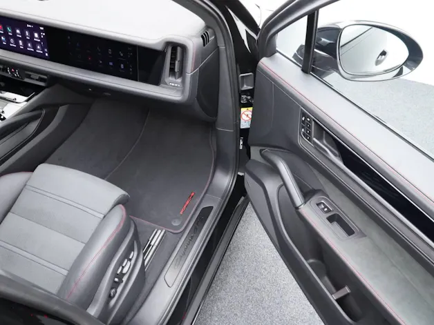 Porsche Cayenne GTS