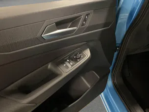 FORD Tourneo Connect 2.0 EcoBlue 122 PS Titanium