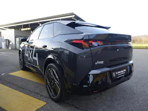 Peugeot 3008 E-Launch Edition AWD