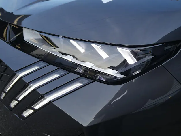 Peugeot 3008 E-Launch Edition AWD