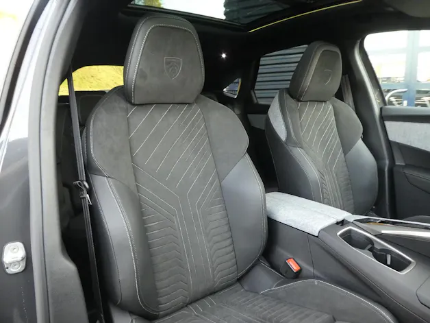 Peugeot 3008 E-Launch Edition AWD