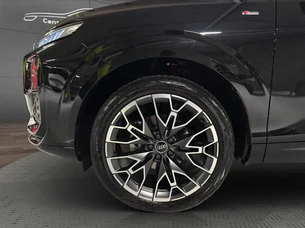 Audi Q3 SUV 110 kW TFSI S tronic