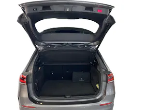 Mercedes-Benz B 250 e AMG Line