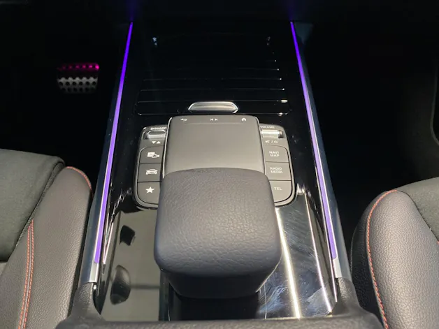 Mercedes-Benz GLB 250 AMG Line 4MATIC