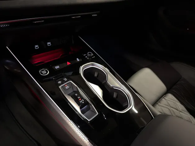 Audi A6 Avant TFSI quattro 270 kW S tronic