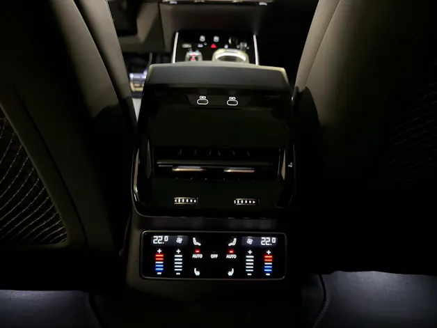 Audi A6 Avant TFSI quattro 270 kW S tronic