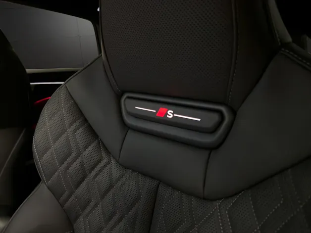 Audi A6 Avant TFSI quattro 270 kW S tronic