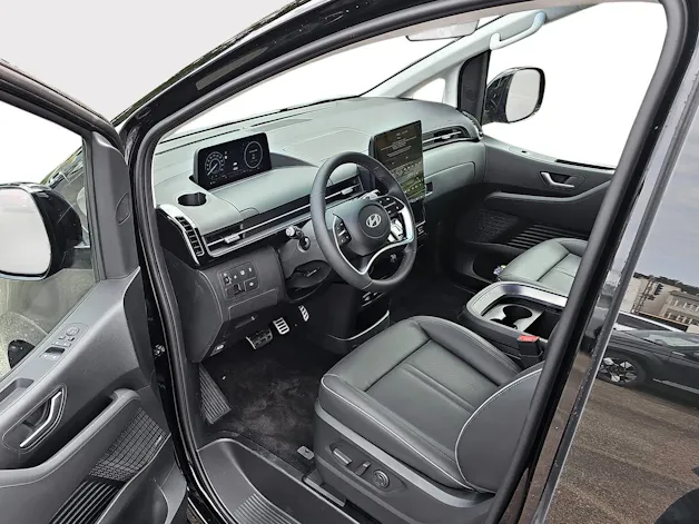 Hyundai Staria Premium 1.6 T-GDi HEV Vertex A