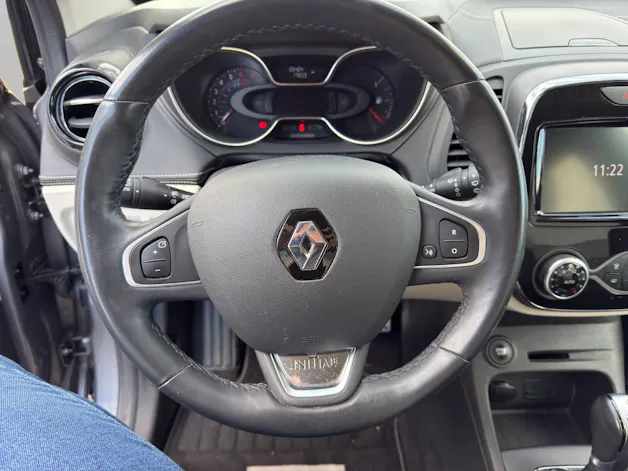 RENAULT Captur 1.3 T 16V Initiale Paris EDC